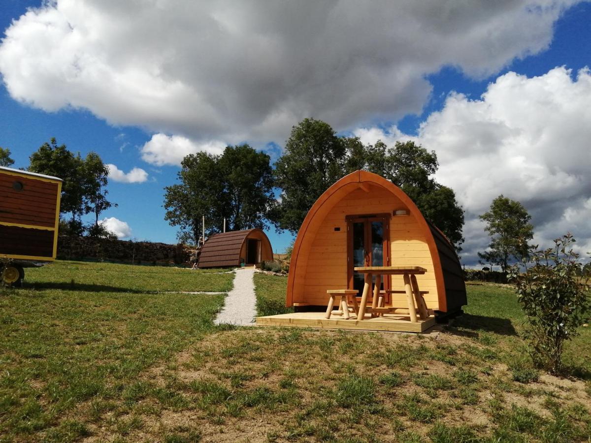 Les Roulottes De La Ferme Des Chanaux Saint-Julien-d'Ance Bagian luar foto