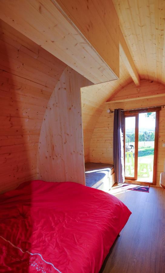 Les Roulottes De La Ferme Des Chanaux Saint-Julien-d'Ance Bagian luar foto