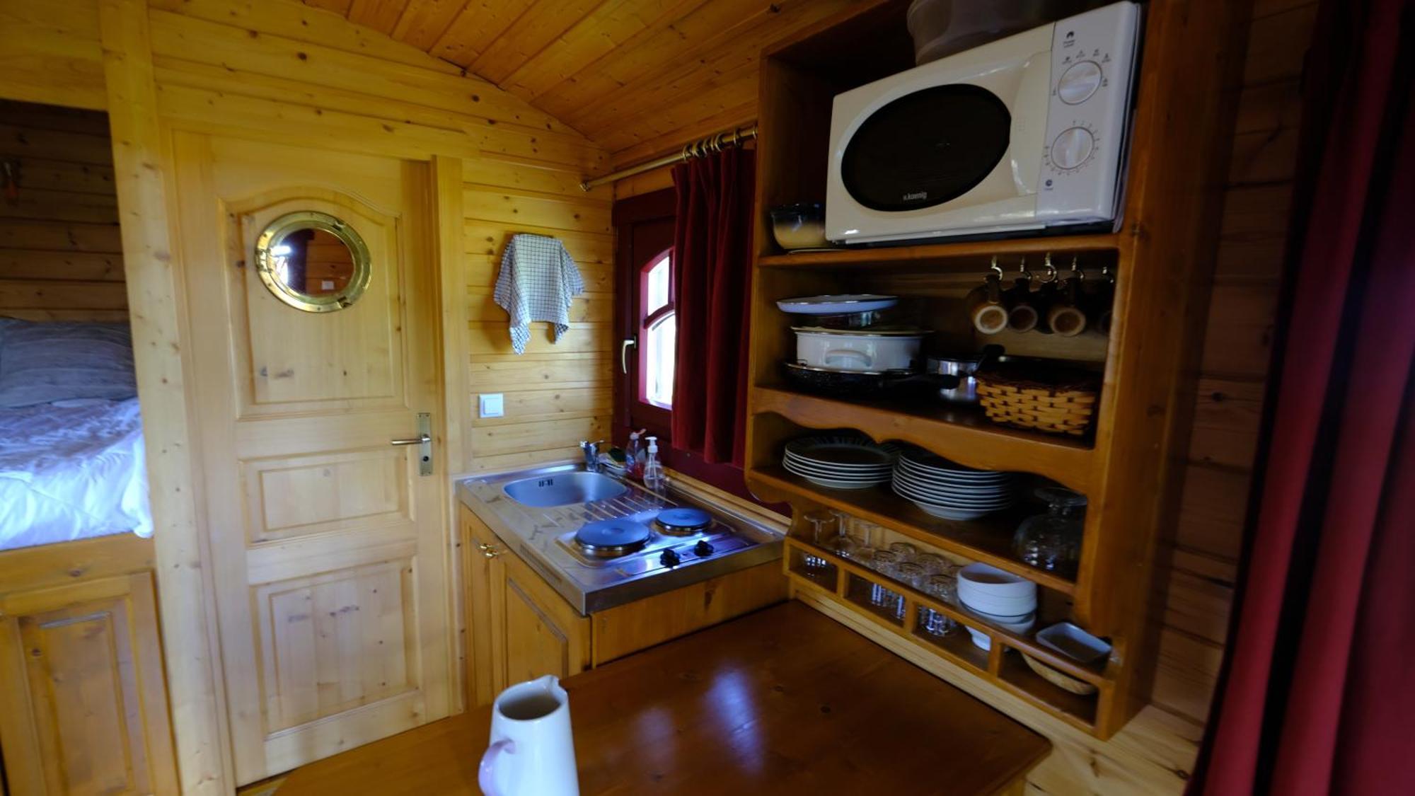 Les Roulottes De La Ferme Des Chanaux Saint-Julien-d'Ance Bagian luar foto